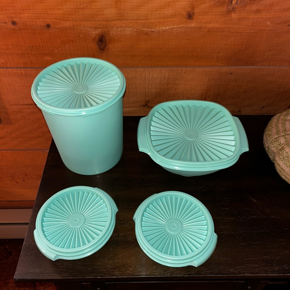Tupperware Turquoise Storage Container Set